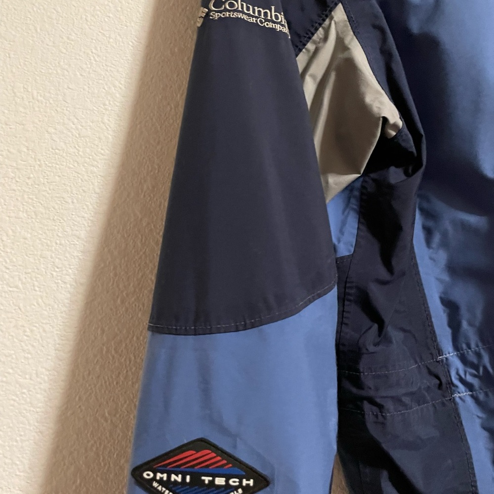 Columbia windbreaker - Picture 3 of 12